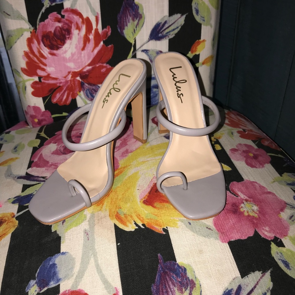 Shoes - Picture 5 of 6